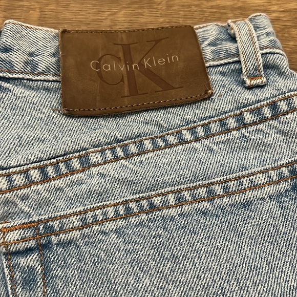 Vintage 90s Calvin Klein Light Wash Jean Shorts, made in USA - Picture 5 of 8
